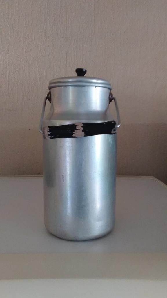 Cruche a lait, Enlèvement