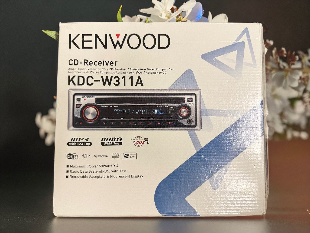 Kenwood KDC-W311A autoradio, ongebruikt, originele doos NOS, Ophalen of Verzenden, Nieuw