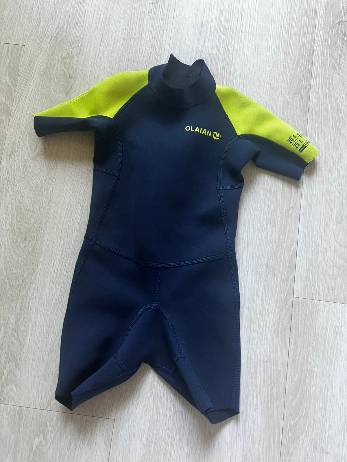 Olaian Decathlon wetsuit neopreen zwempak 4 jaar 104, Enlèvement ou Envoi, Comme neuf