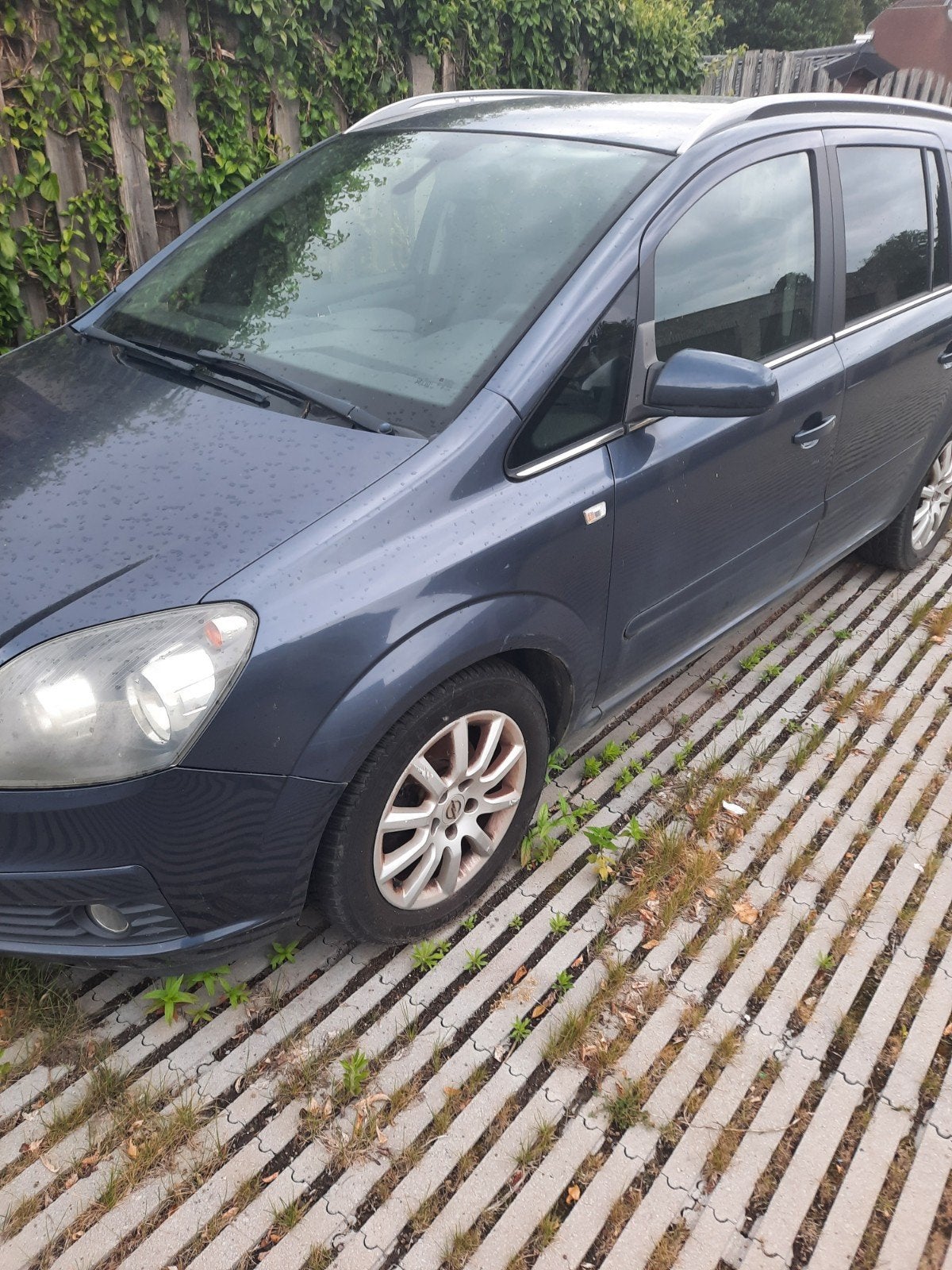 opel zafira 1.6  16v benzine manual ., Autos, Attache-remorque, 7 places, Boîte manuelle, 5 portes