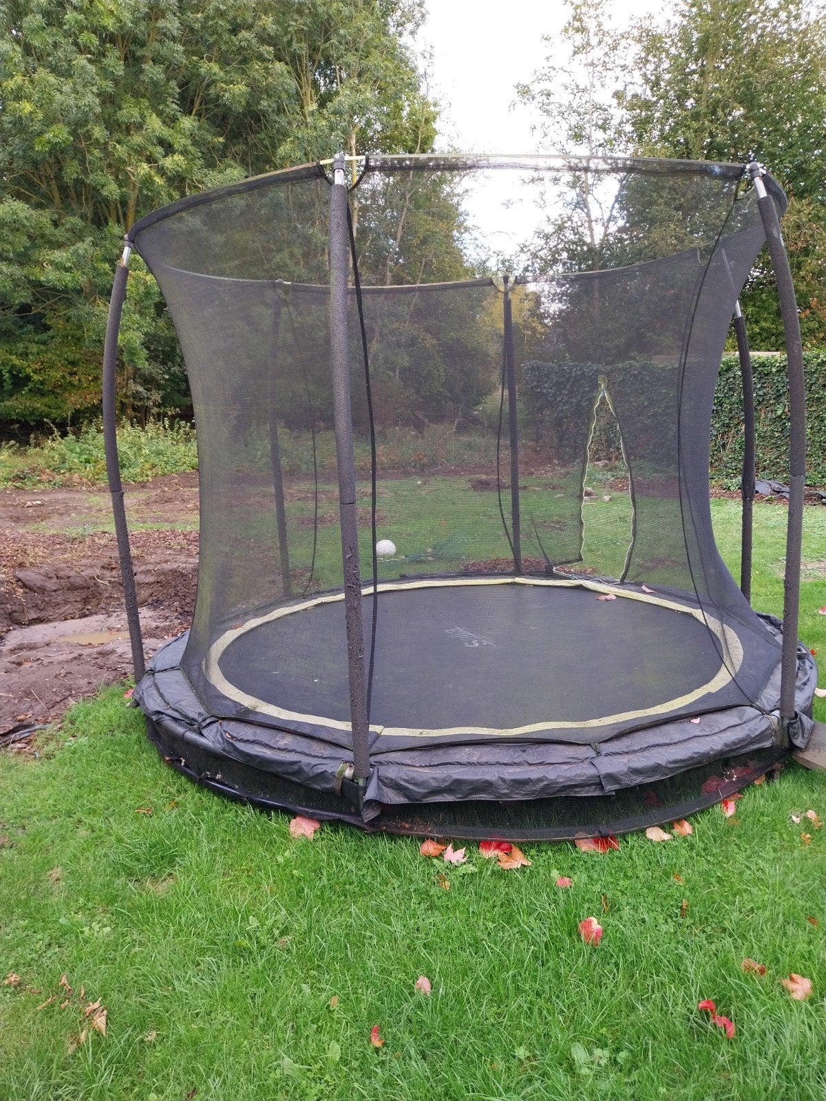 Ingraaf trampoline gratis, Enfants & Bébés, Enlèvement, Utilisé