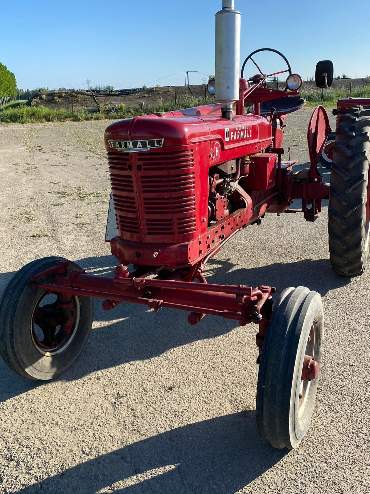Farmall H., Enlèvement, Oldtimer/Ancêtre, Jusqu'à 80 ch