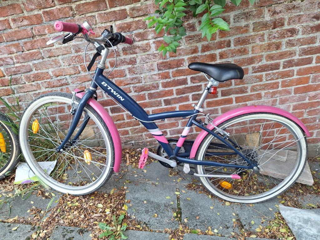 B'Twin 24" meisjesfiets - Uitstekende staat, Fietsen en Brommers, Fietsen | Meisjes, Ophalen, 24 inch, Versnellingen