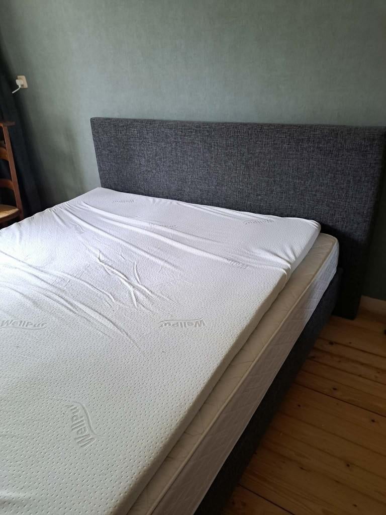 Boxspring gebruikt Grijs antraciet., Huis en Inrichting, Slaapkamer | Boxsprings, Ophalen, Gebruikt, Tweepersoons, 180 cm