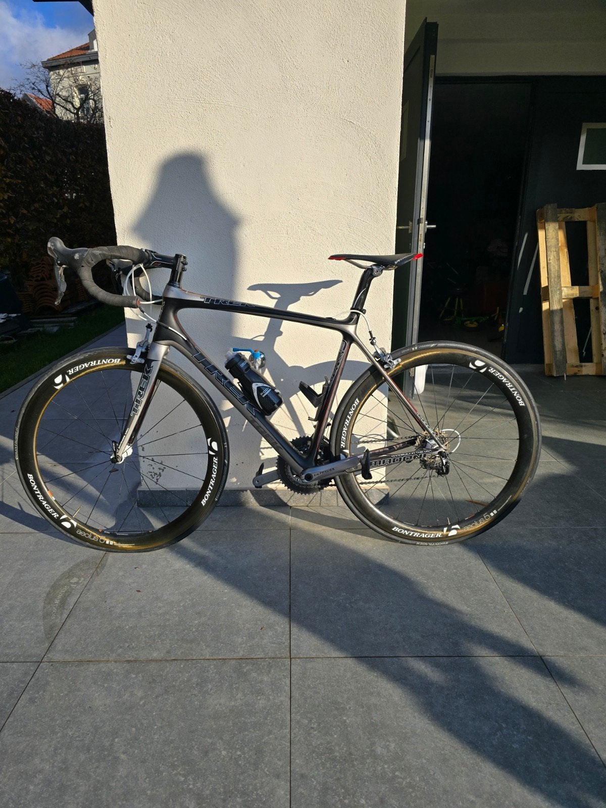 Trek Madone 6.5 OCLV Carbon – 56 cm – Bontrager Aeolus 5.0, Vélos & Vélomoteurs, Vélos | Vélos de course, Autres marques, Comme neuf