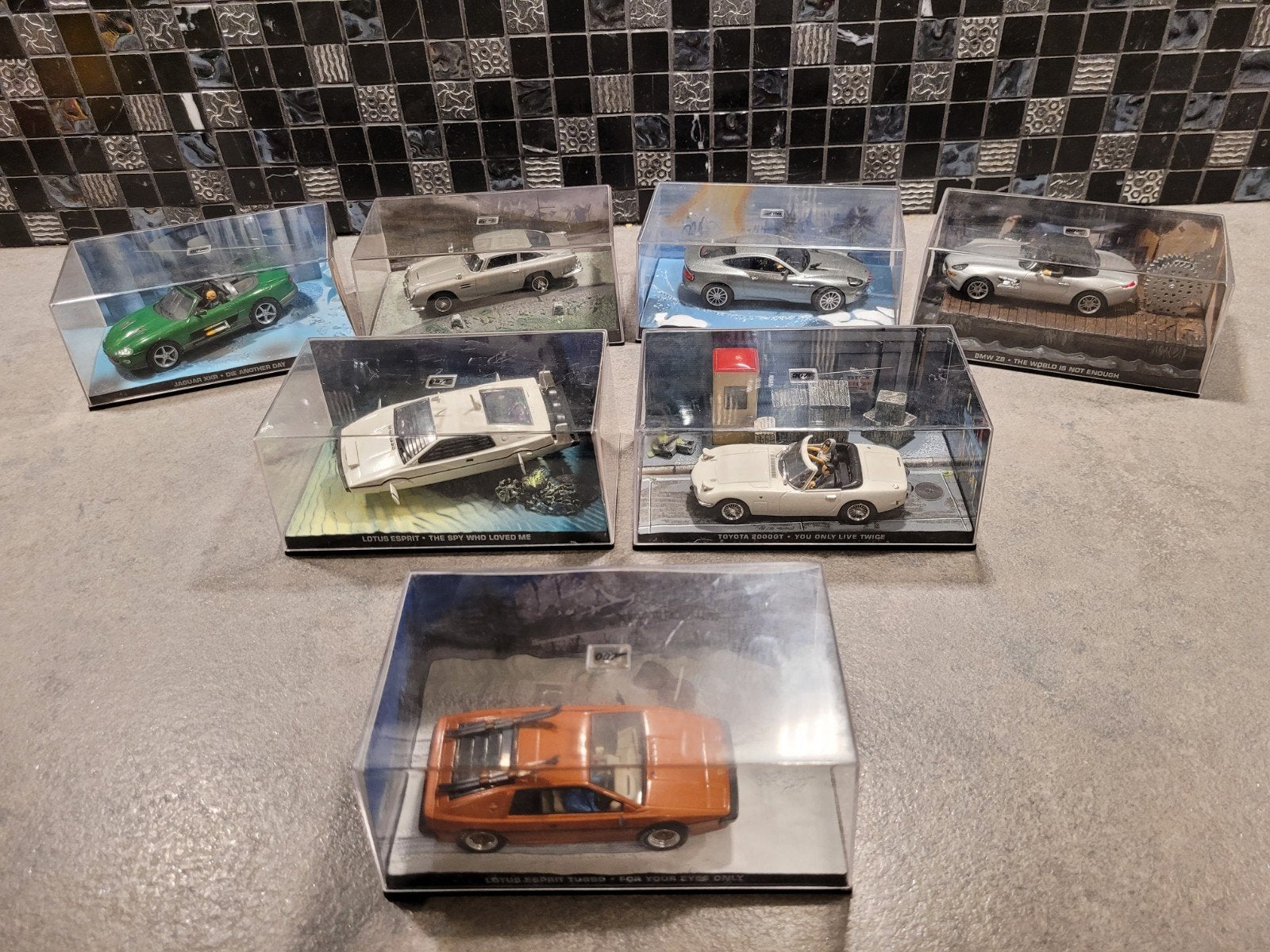 james bond 007 1:43 movie cars, Ophalen of Verzenden