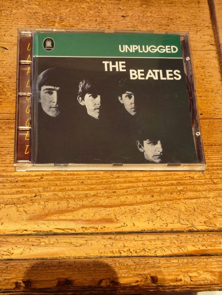 2 Cd's van The Beatles, CD & DVD, CD | Rock, Enlèvement ou Envoi, Comme neuf, Autres genres
