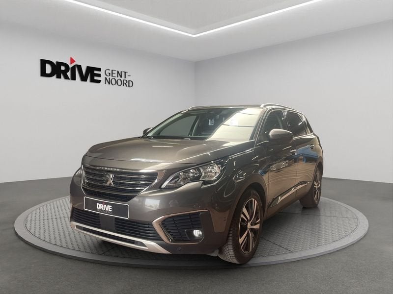 Peugeot 5008 S/S Allure *7PL/Pano dak/Trekhaak/App Connect*, Auto's, Voorwielaandrijving, Monovolume, Gebruikt, Zwart
