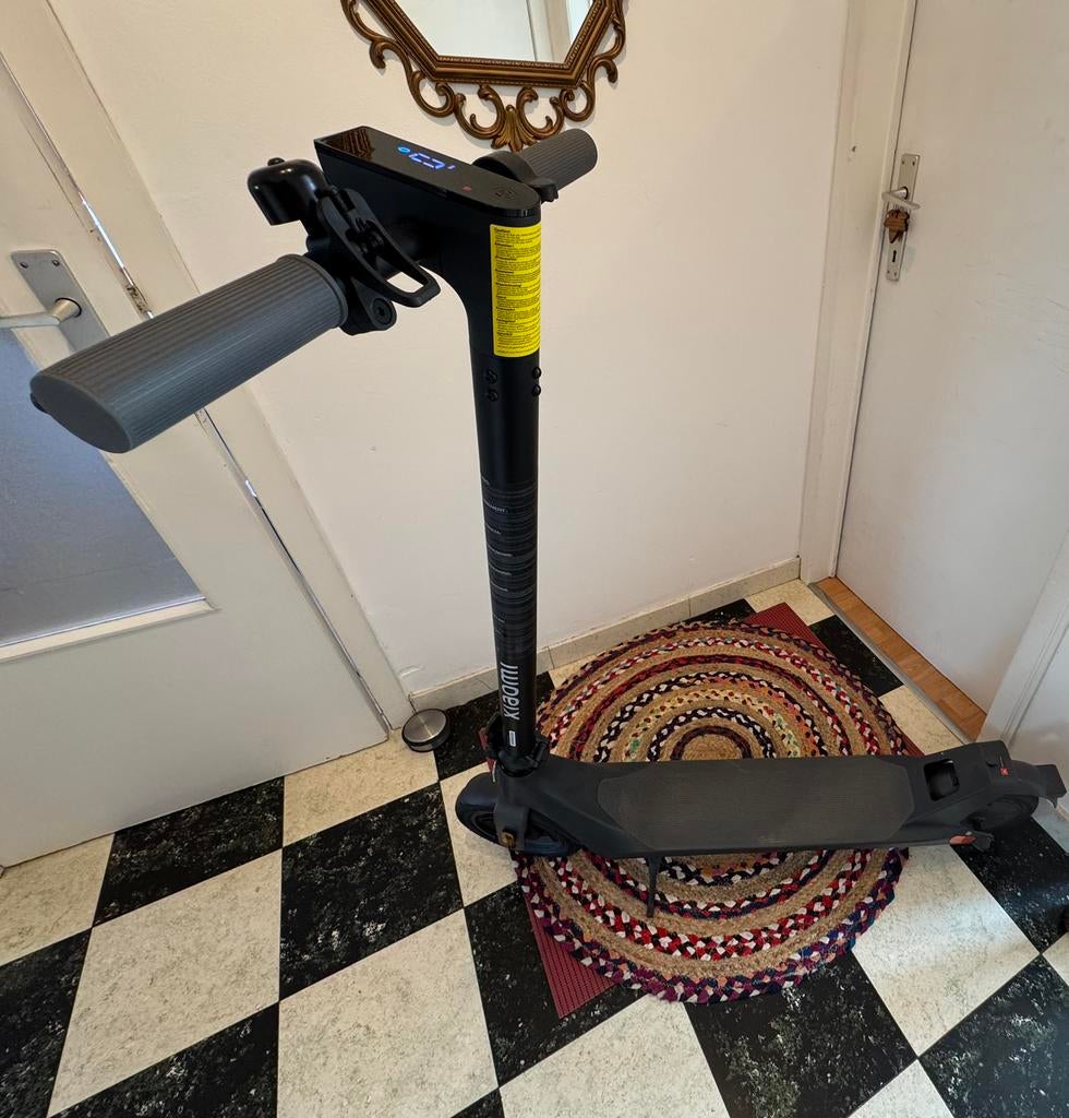 Trottinette électrique Xiaomi 4 lite (2nd gen), Enlèvement, Comme neuf