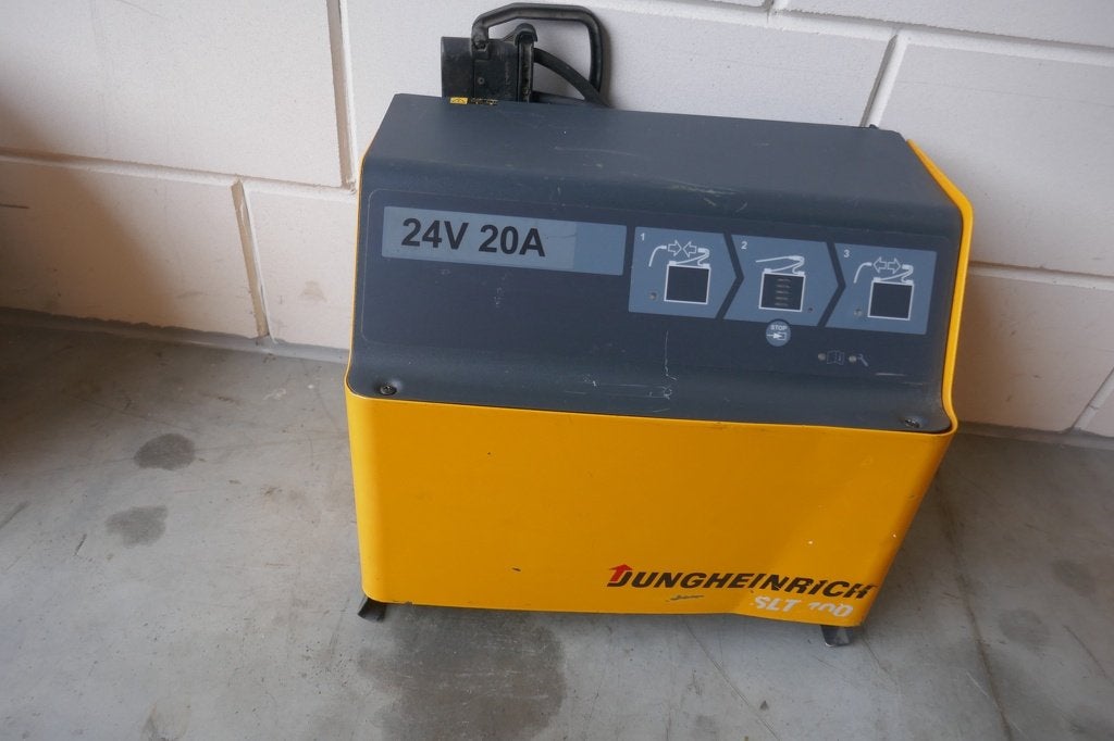 Gebruikte lader palletwagen, stapelaar Jungheinrich 24volt 2, Jungheinri, Gebruikt, Info@jungheinrich.de, Friedrich-Ebert-Damm 129
22047  Hamburg, DE