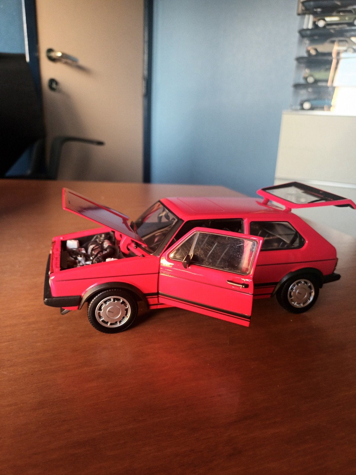vw golf 1 gti, schaal 1.18 met originele verpakking., Ophalen of Verzenden