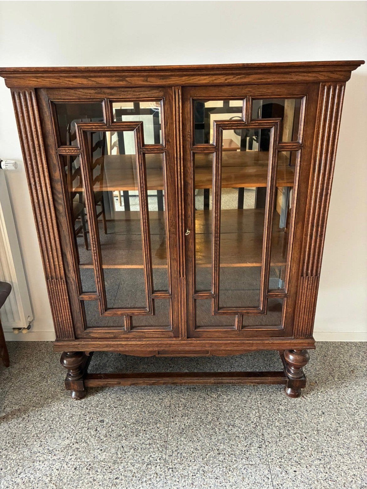 Klassieke vitrine, Antiek en Kunst, Ophalen