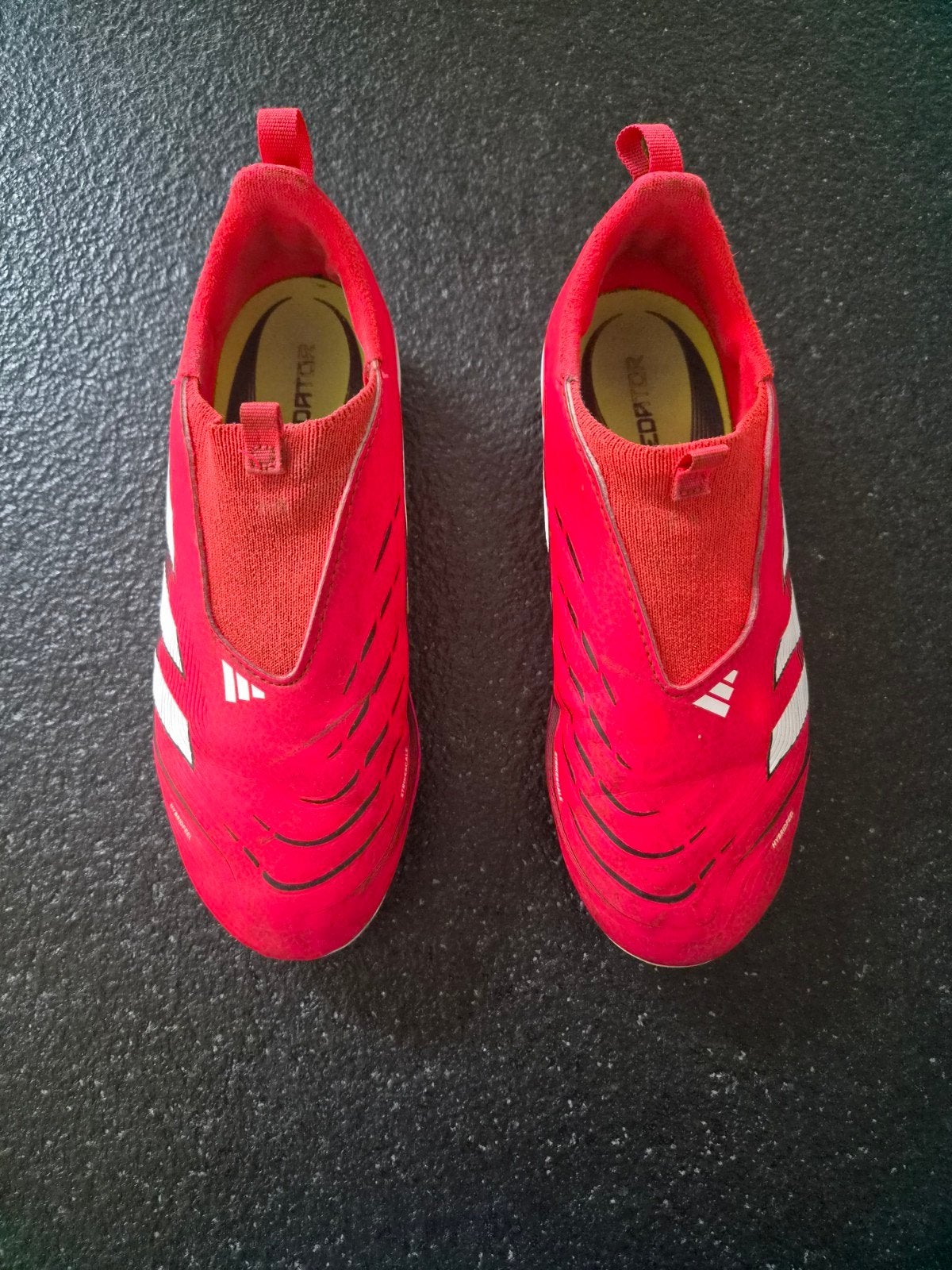 Voetbalschoenen zonder veters (maat 34), Ophalen, Schoenen