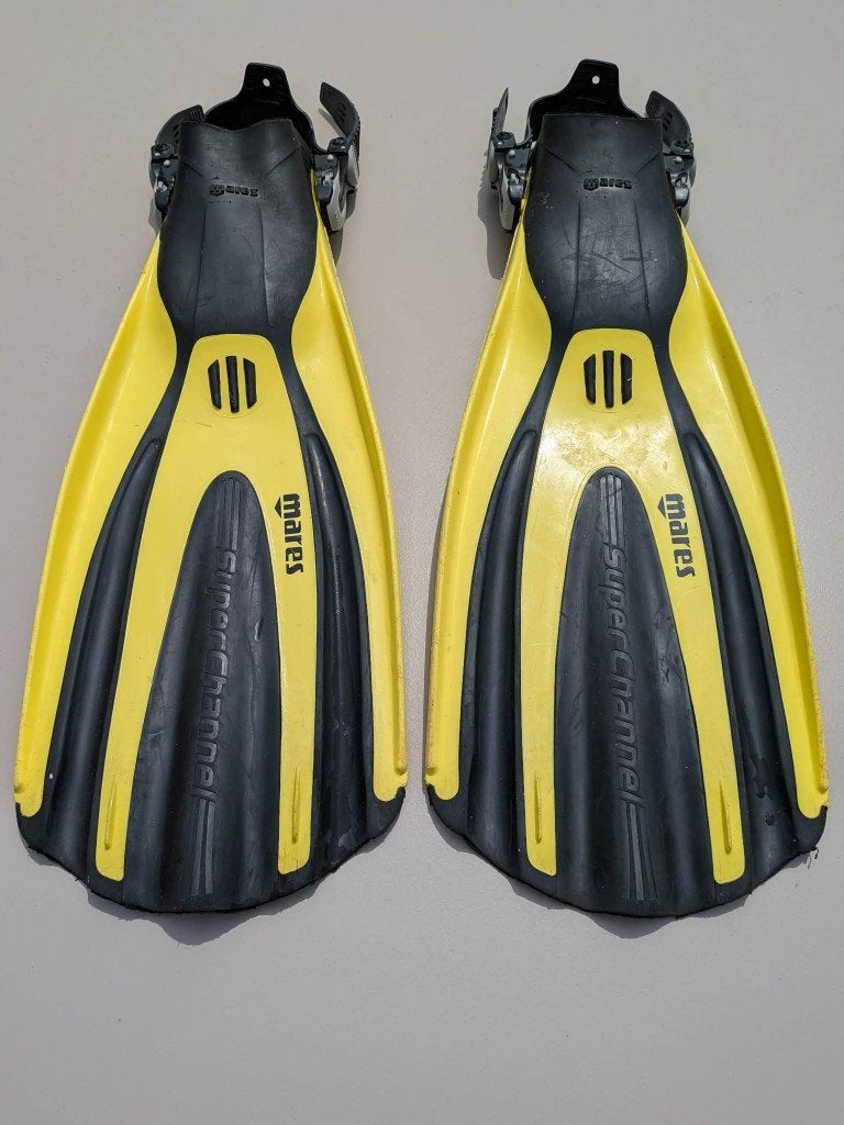 Mares duikvinnen, Sports nautiques & Bateaux, Plongée, Enlèvement ou Envoi, Comme neuf, Palmes de natation ou de plongée