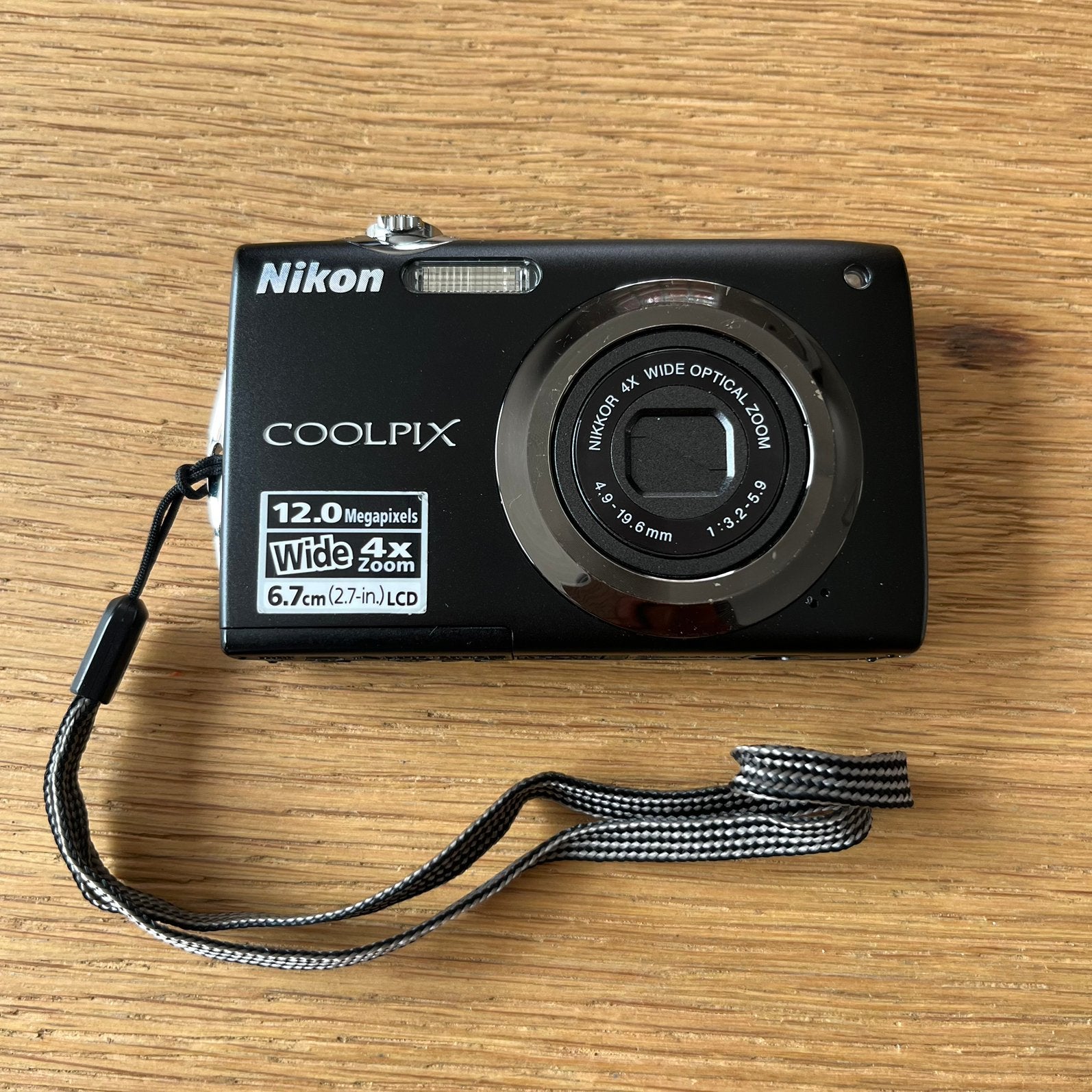 Nikon Coolpix S3000 noir, Chargeur, 12 mégapixels, 4 à 7 fois, Comme neuf