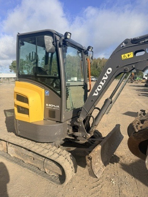 mini-Pelle Volvo ECR25D  – 2,5 T – 2021 – 3.112 h, Articles professionnels, Machines & Construction | Grues & Excavatrices, Enlèvement