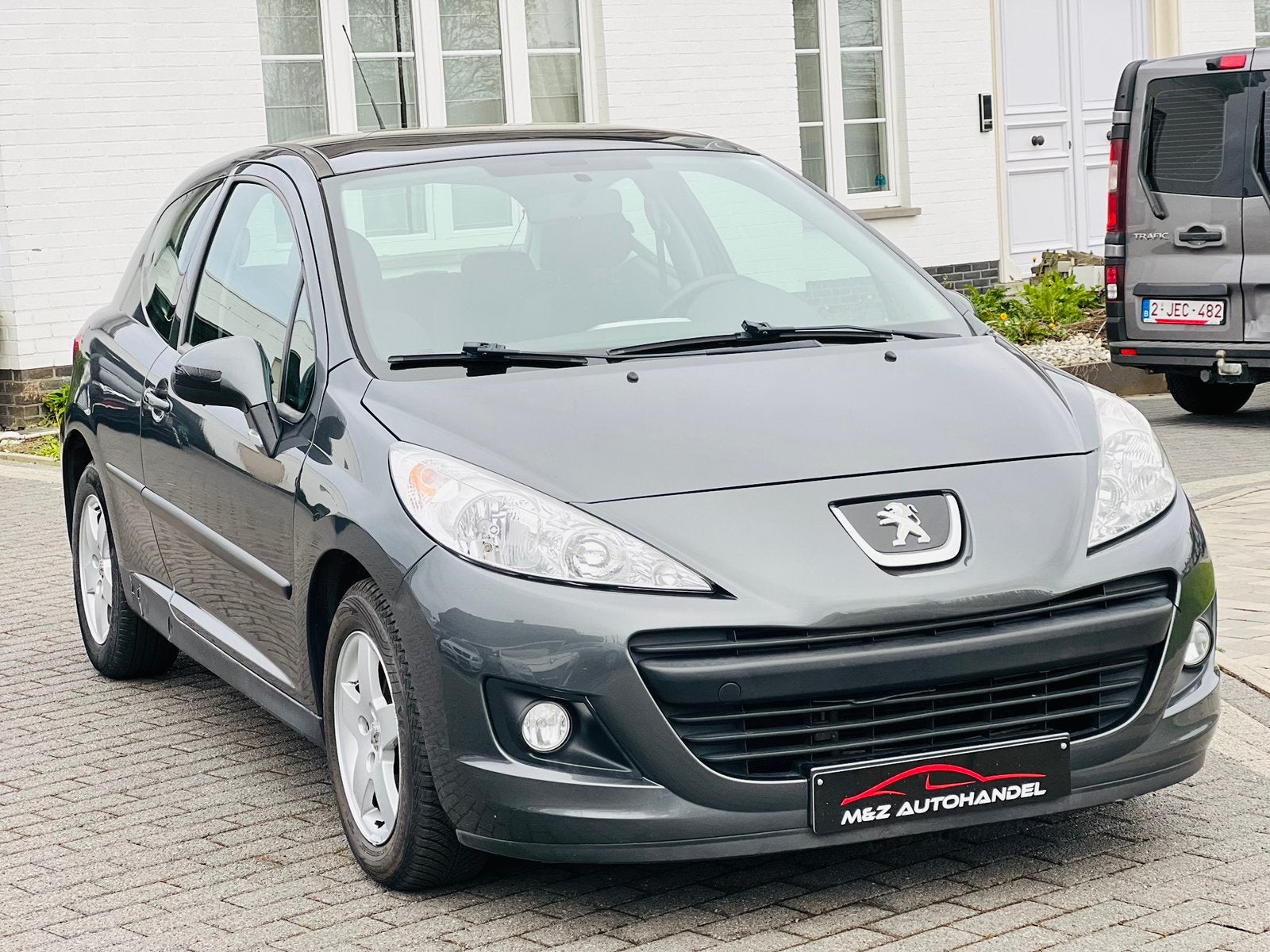 Peugeot 207 1.4i Benzine * 128.000 Km * 2011 * Pano dak, Auto's, Bedrijf, Handgeschakeld, 55 kW, Onderhoudsboekje