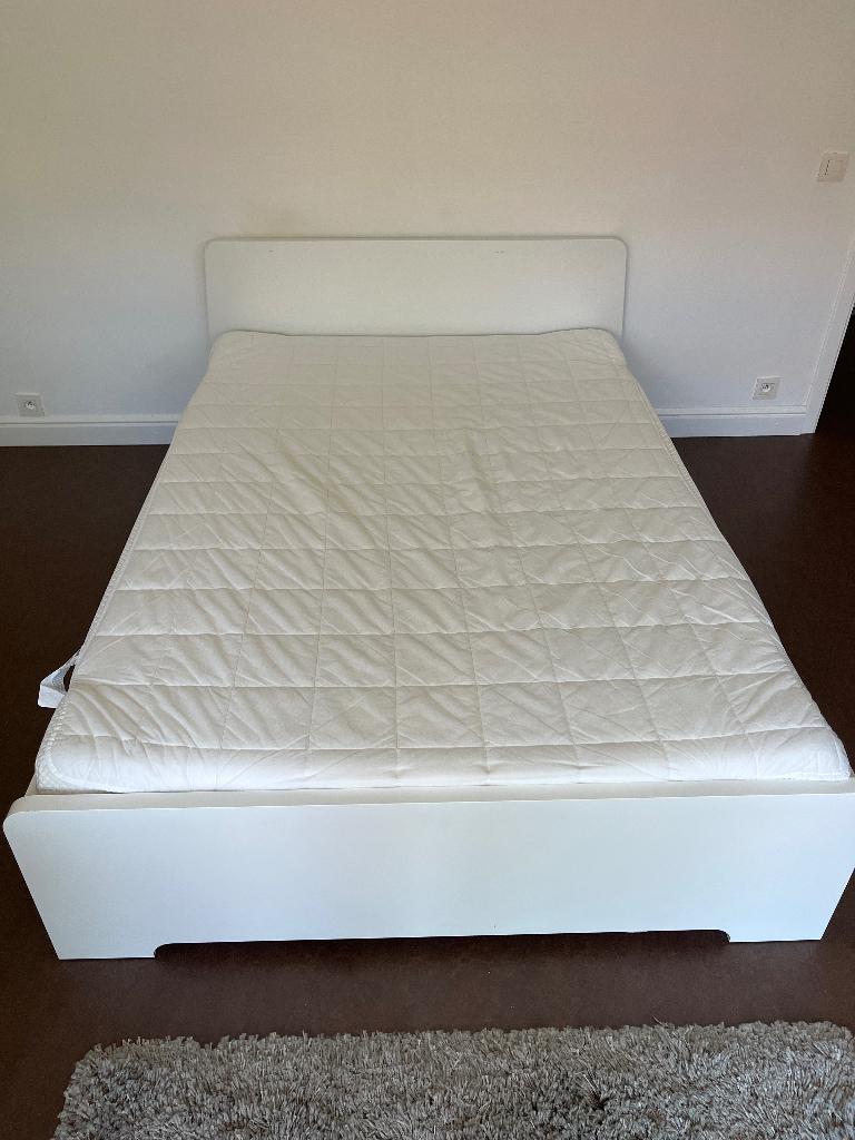Bed + matras, Ophalen, Gebruikt, Wit, Twijfelaar