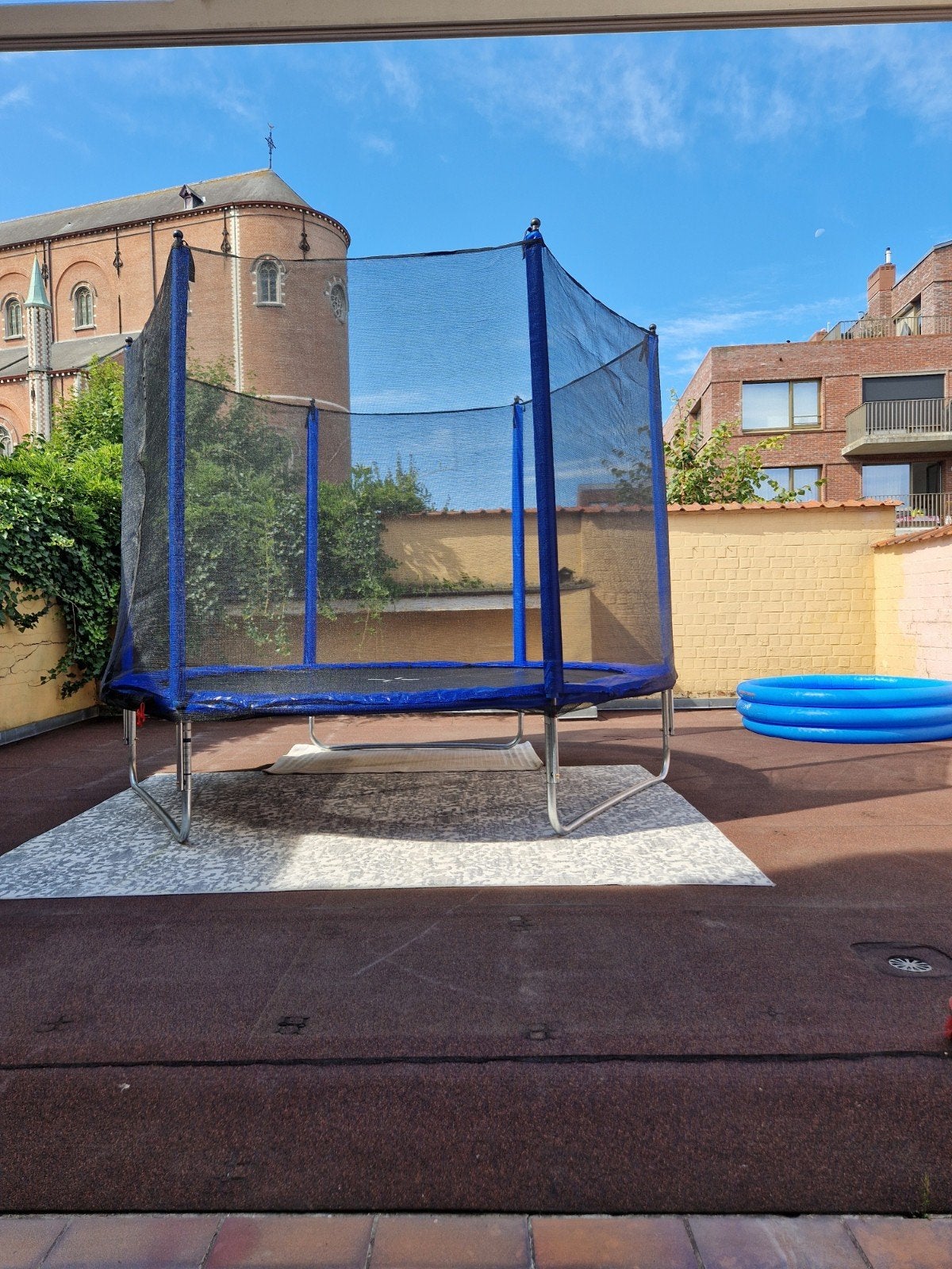 Grote Trampoline met Veiligheidsnet, Ophalen, Zo goed als nieuw