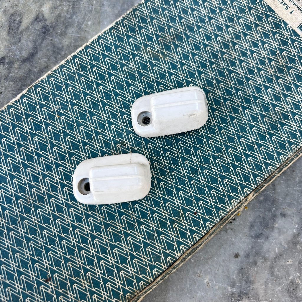 VW Beetle 67, clips pare-soleil gauche uniquement 111857561A, Enlèvement ou Envoi, Utilisé