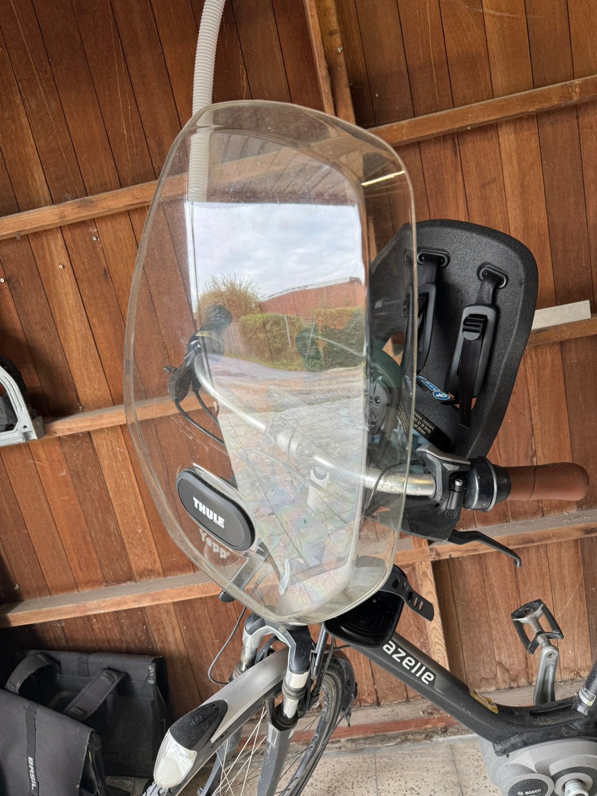 Thule Yepp Nexxt 2 Mini met windscherm, Fietsen en Brommers, Ophalen, Zo goed als nieuw