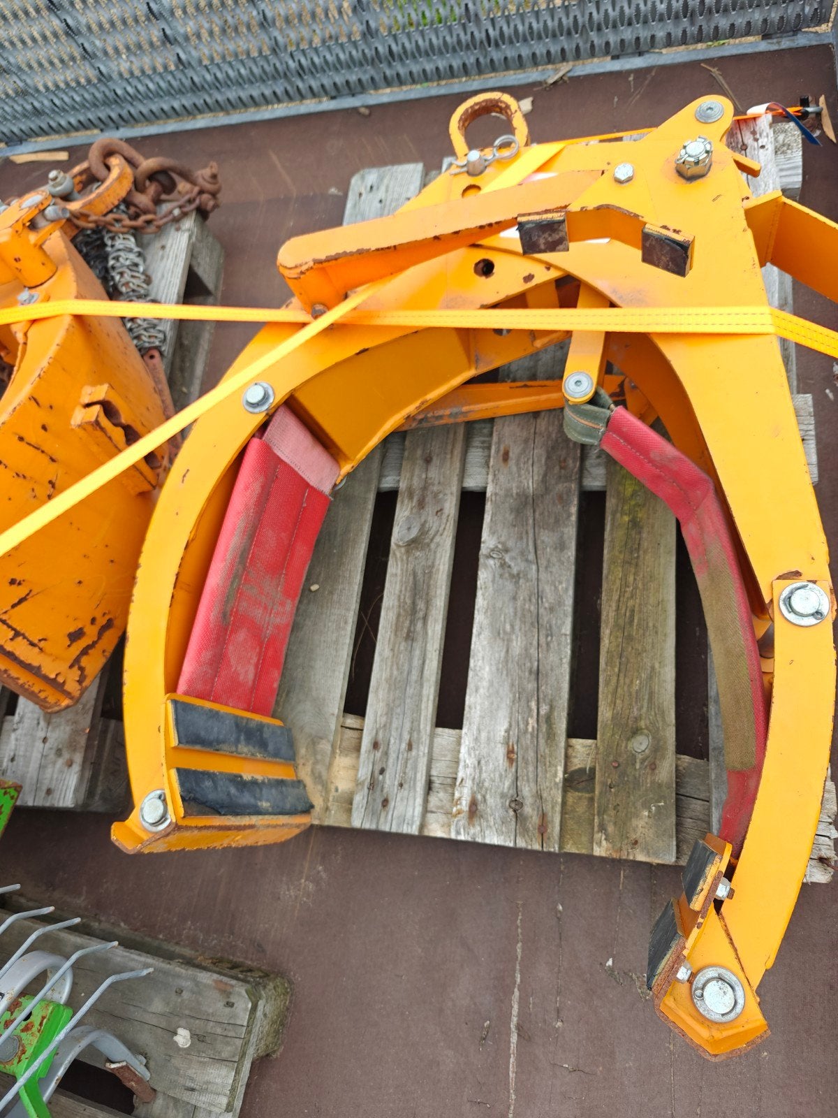 Pince à tube, Articles professionnels, Machines & Construction | Grues & Excavatrices, Enlèvement, Excavatrice