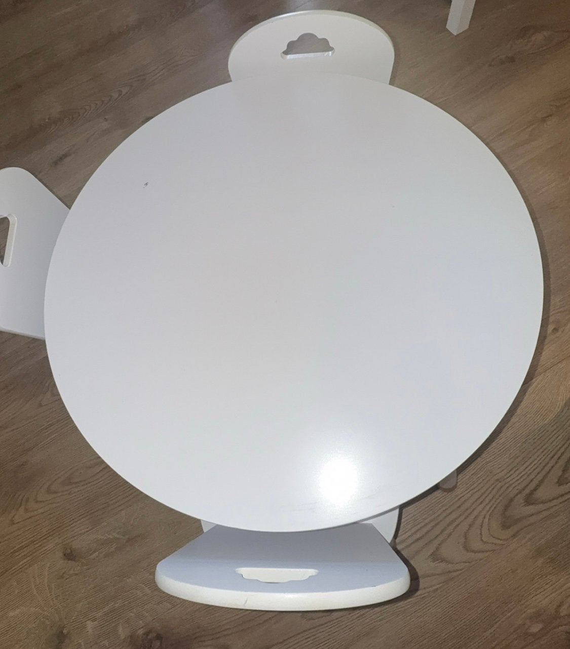 Houten kindertafel met 3 stoelen – wit, Kinderen en Baby's, Kinderkamer | Tafels en Stoelen, Ophalen, Zo goed als nieuw, Stoel(en)