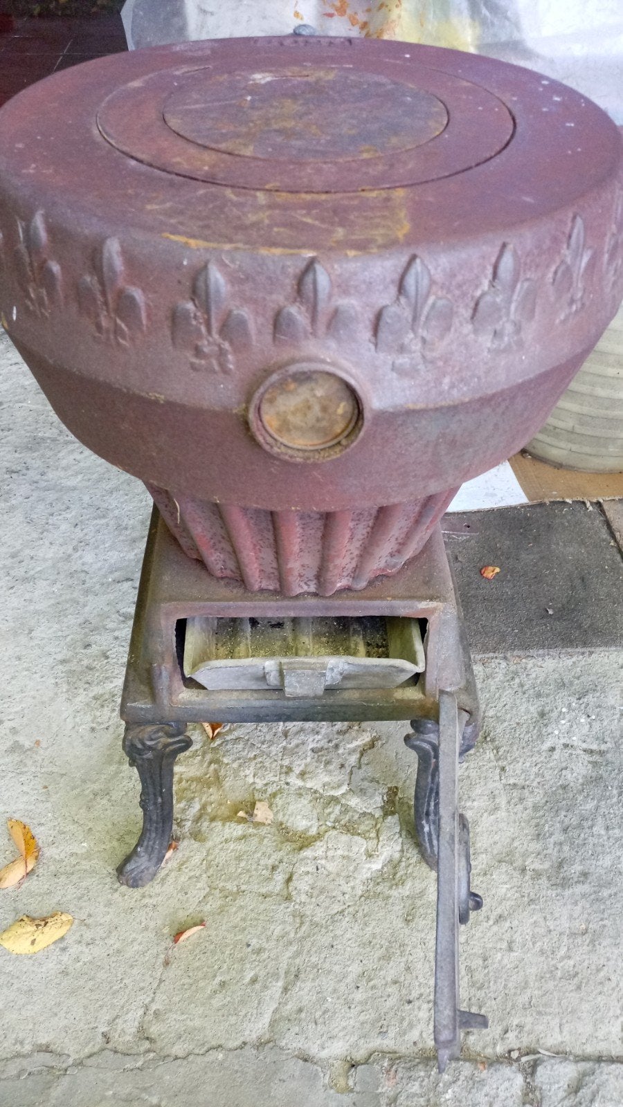poêle en fonte brûle tout, Bricolage & Construction, Enlèvement, Poêle