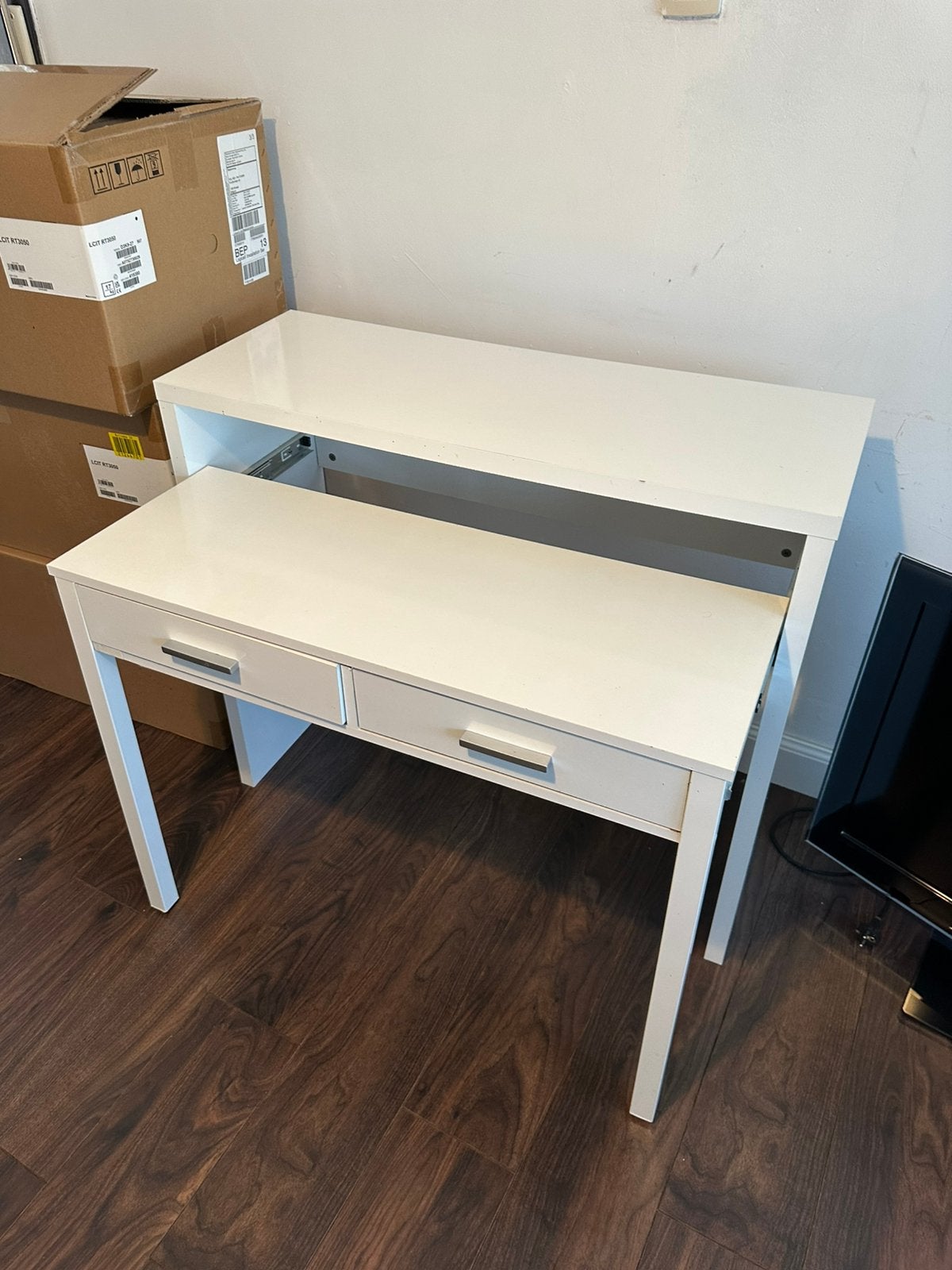 Bureau/table de maquillage blanche coulissante, Maison & Meubles, Bureaux, Comme neuf, Blanc, Enlèvement