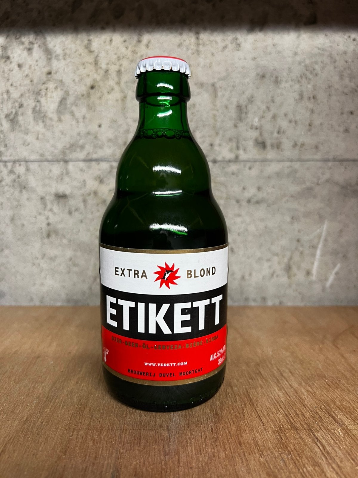 Etikett. Speciale versie Vedett, Ophalen of Verzenden, Zo goed als nieuw
