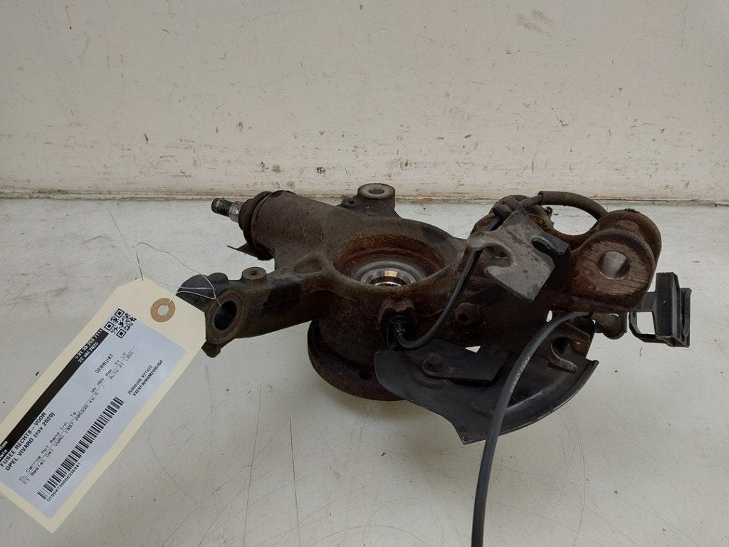 FUSEE RECHTS VOOR Opel Vivaro (|1695173780|), Dhr. J. Ham, Gebruikt, Administratie@autoham.nl, Opel