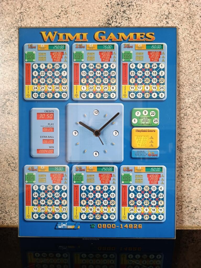 Wandhorloge WIMI GAMES.(glas) h40cmxbr30cm, Verzamelen, Automaten | Gokkasten en Fruitautomaten, Ophalen, Zo goed als nieuw