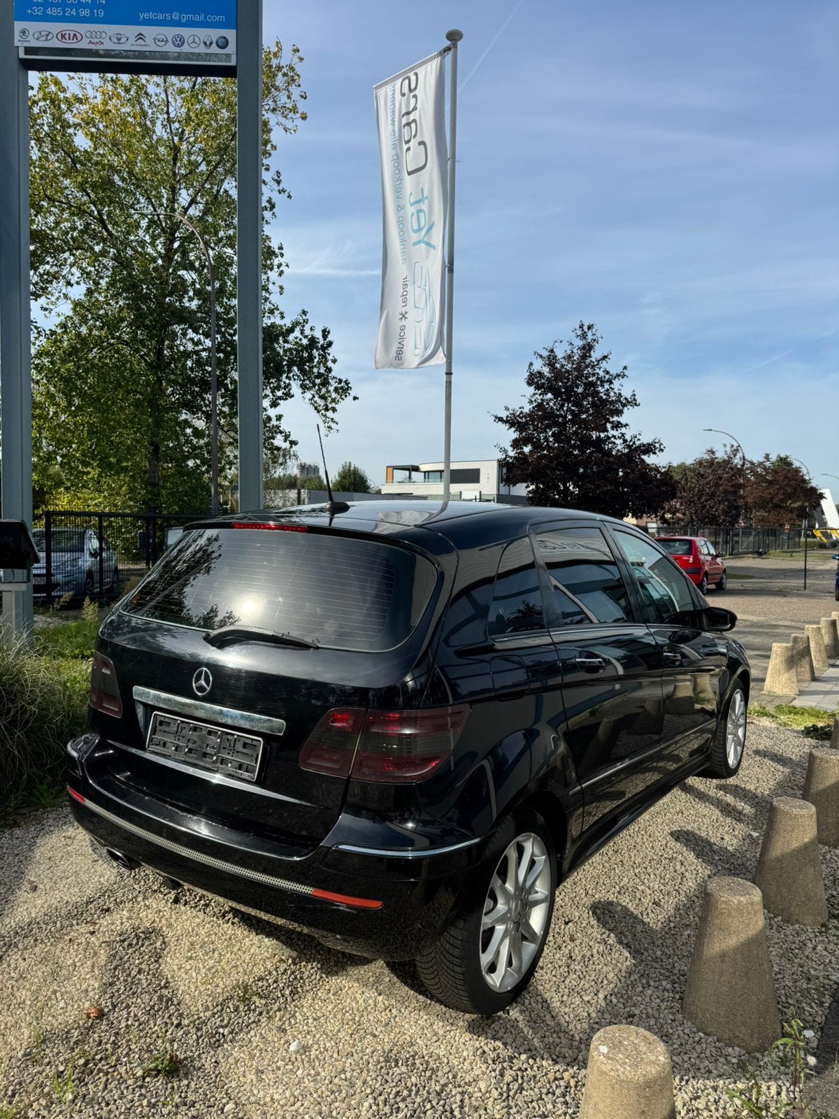 Mercedes B160 benzine met keuring verkoop en garantie, Auto's, Stof, Zwart, 4 cilinders, 1600 cc