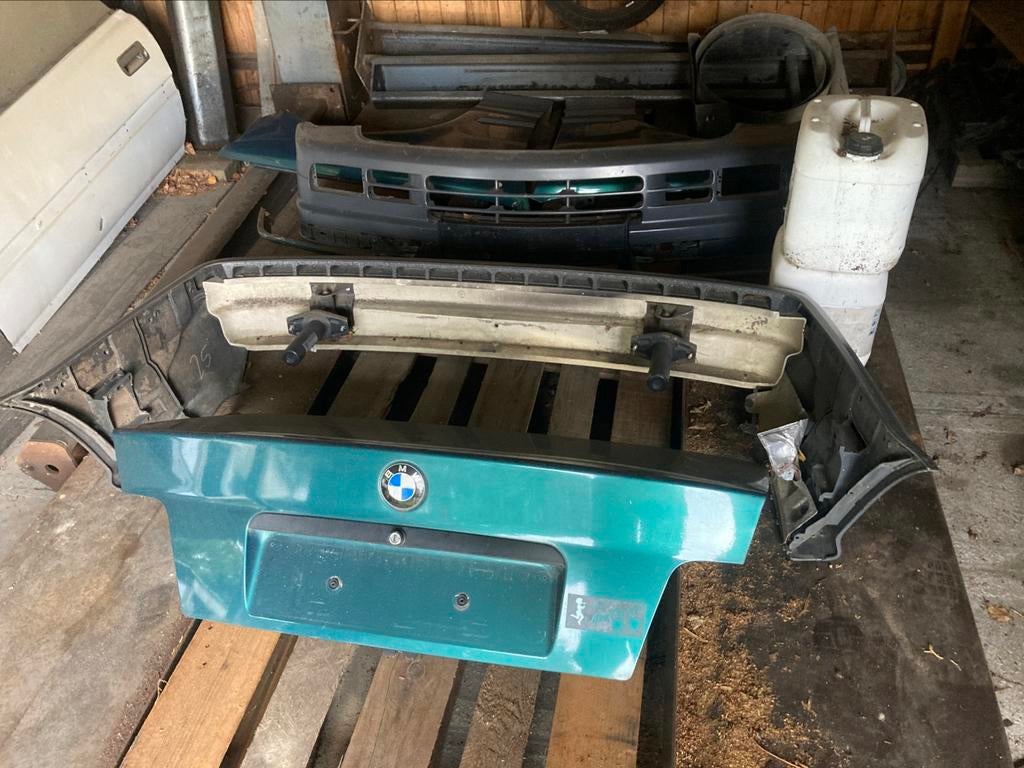 Bmw e36 sedan lagunen groen plaatwerk, Ophalen, Gebruikt, Achterklep, Voor