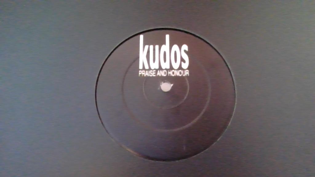 KUDOS " PRAISE AND HONOUR "UK. (1999), Verzenden, Zo goed als nieuw, 12 inch, Dance Populair