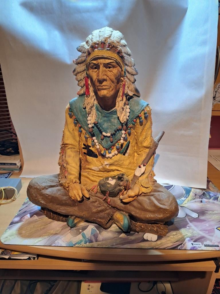 Zittend indianen beeld, Ophalen, Zo goed als nieuw, Overige typen