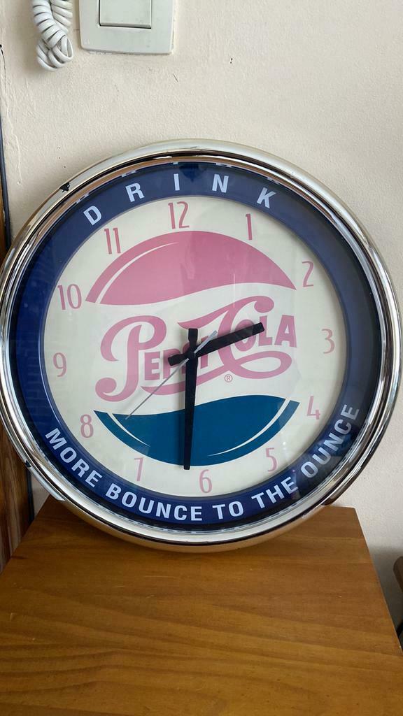 Oude grote pepsi cola wandklok, Verzamelen