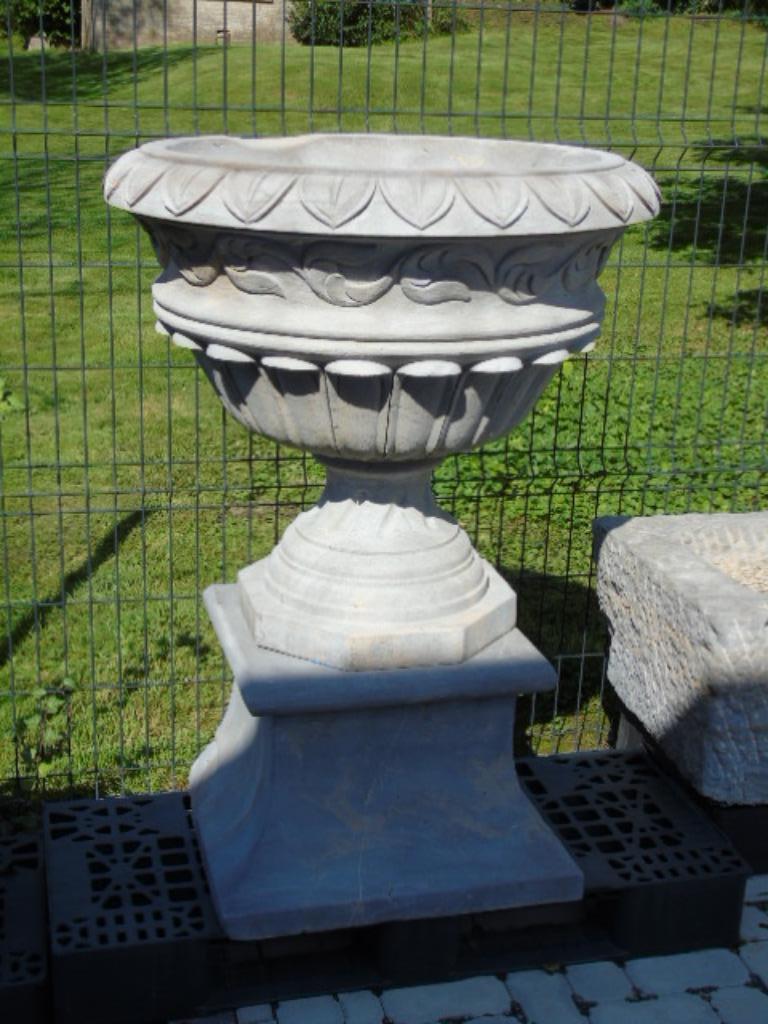 jardinière vasque en pierre bleu , taillé dans la masse !, Enlèvement, Comme neuf