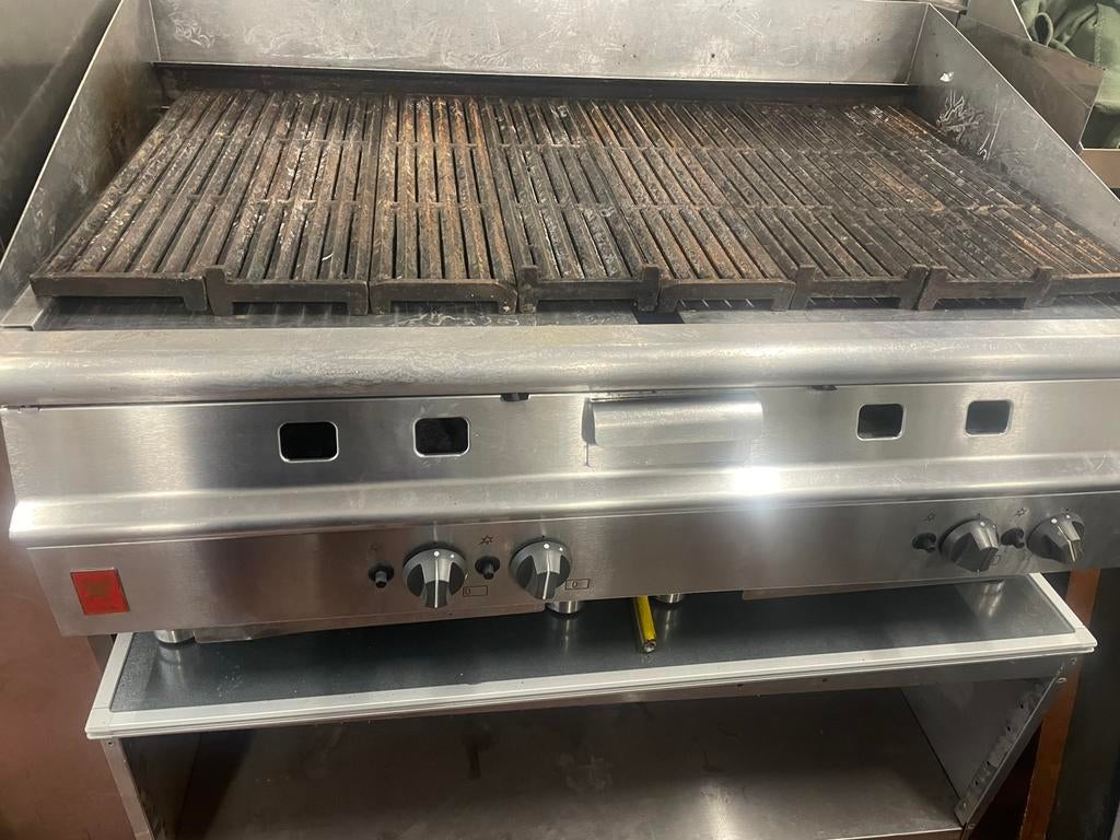 Grillade avec eau, Enlèvement