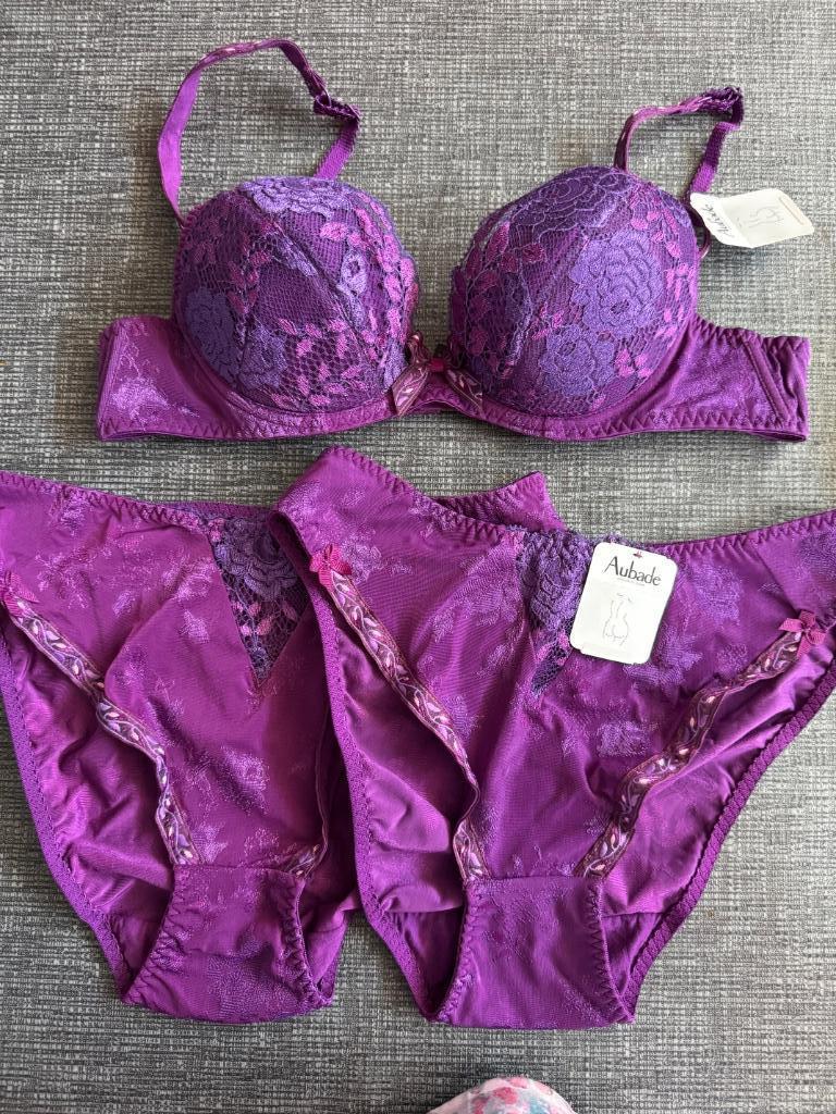 Bh + 3 slips, nieuw!, Vêtements | Femmes, Sous-vêtements & Lingerie, Aubade, Enlèvement, Violet, Soutien-gorge