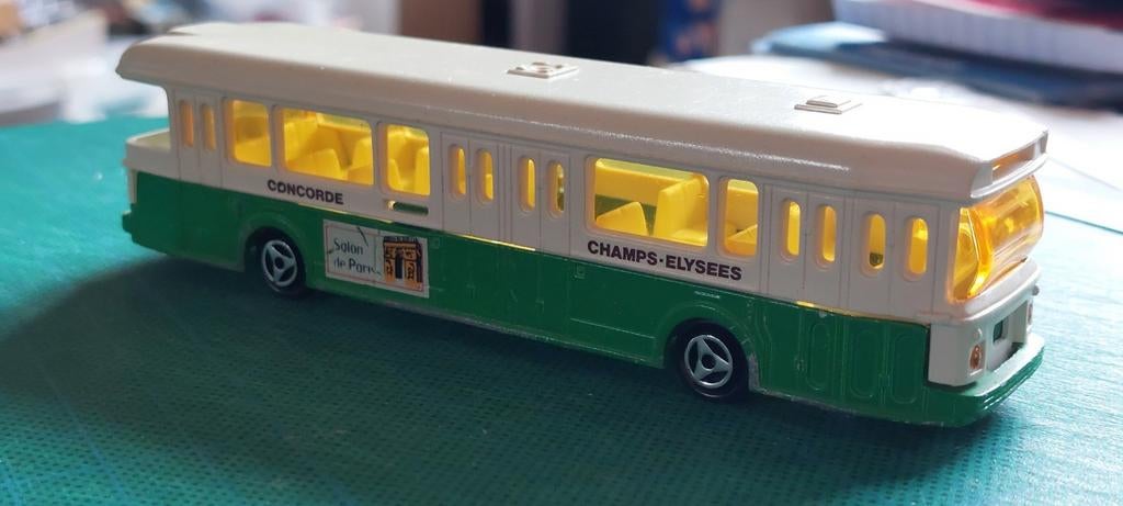 H0LK 1411 BUS DE LA VIEILLE VILLE DE PARIS 1/87., Envoi, Comme neuf