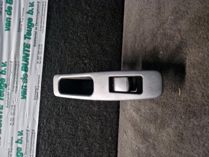 Commutateur vitre électrique d'un Nissan Qashqai, Enlèvement ou Envoi, 3 mois de garantie, Utilisé, Nissan