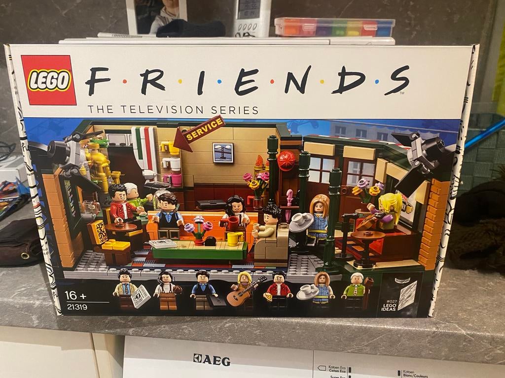 Lego 21319 Central Perk Friends, Ophalen of Verzenden, Nieuw, Complete set, Lego