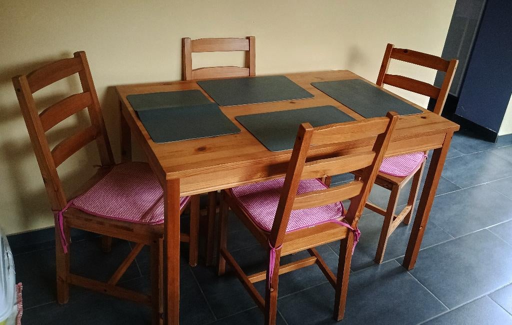 Table cuisine et 4 chaises, Maison & Meubles, Tables | Tables à manger, Enlèvement, Utilisé, Rectangulaire