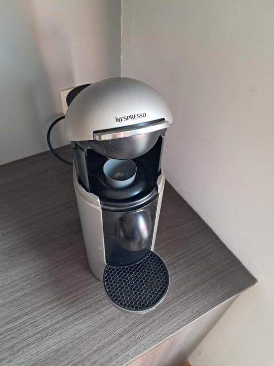 Machine à café Nespresso Vertuo Essenza Mini, Enlèvement, Comme neuf
