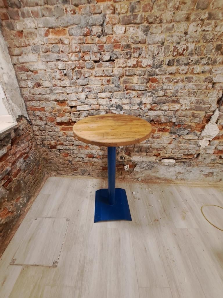 table mange debout (table bistro), Enlèvement