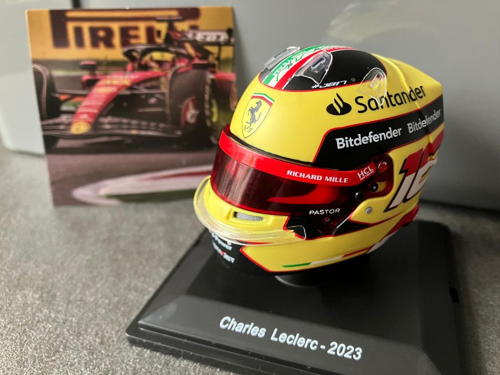 Charles Leclerc 1:5 helm 2023 Italië GP Ferrari SF23 F1, Enlèvement ou Envoi, Neuf, ForTwo