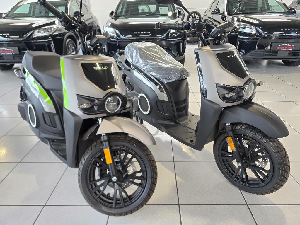 Silence S02  two-seater 45 km/u MY23 5,6 kWh, Fietsen en Brommers, Elektrisch, Nieuw, Klasse B (45 km/u), Ophalen