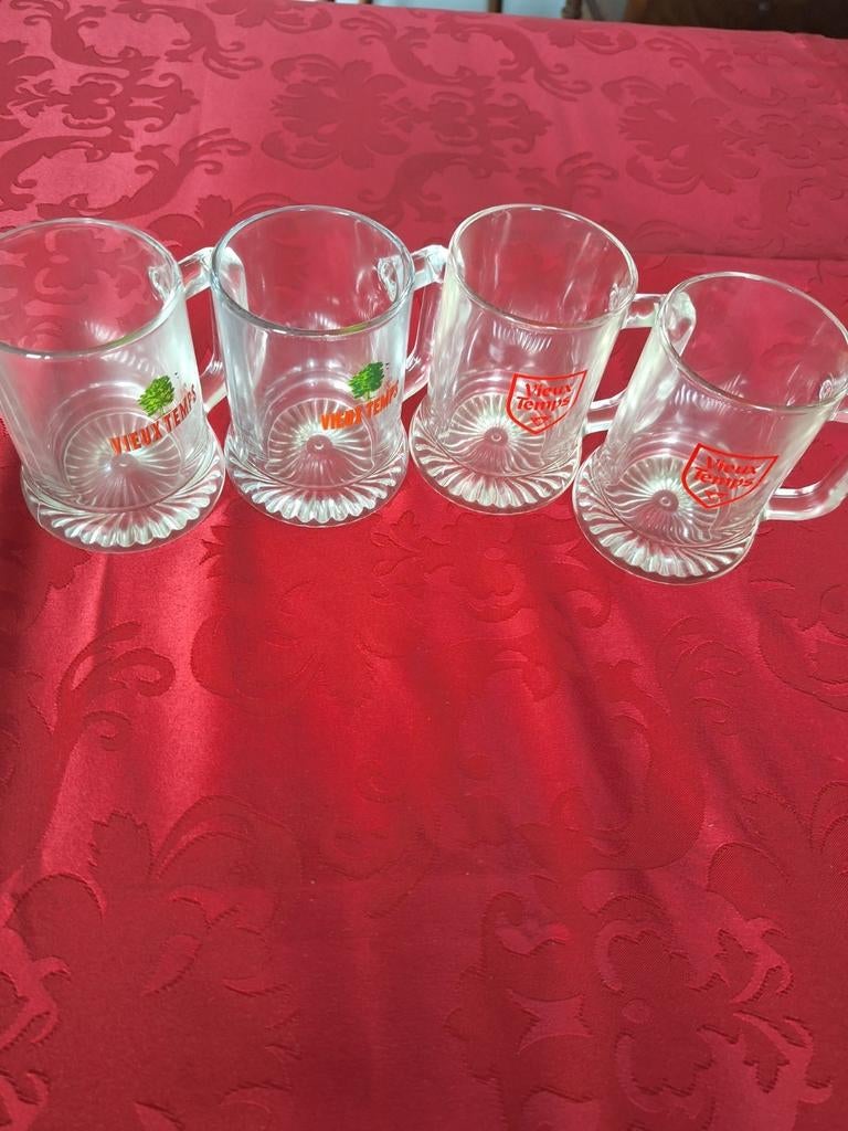 4 verres pour déguster la bière " Vieux Temps", Enlèvement, Comme neuf, Verre à bière