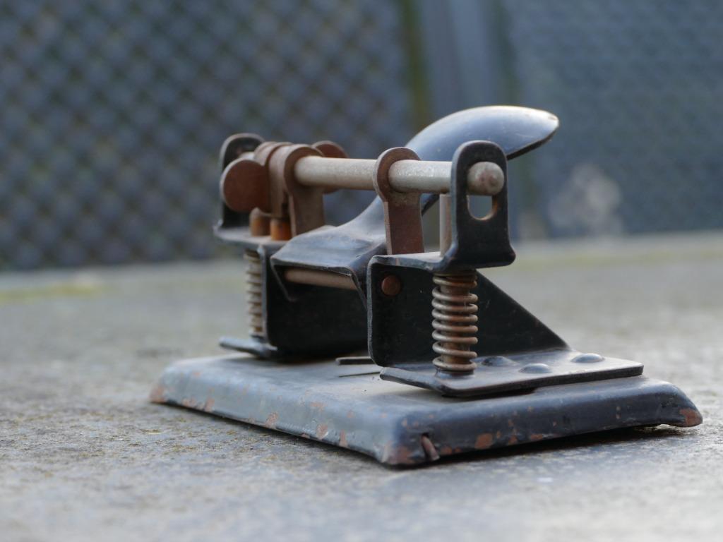 Mooie oude antieke perforator, Antiek en Kunst, Ophalen of Verzenden
